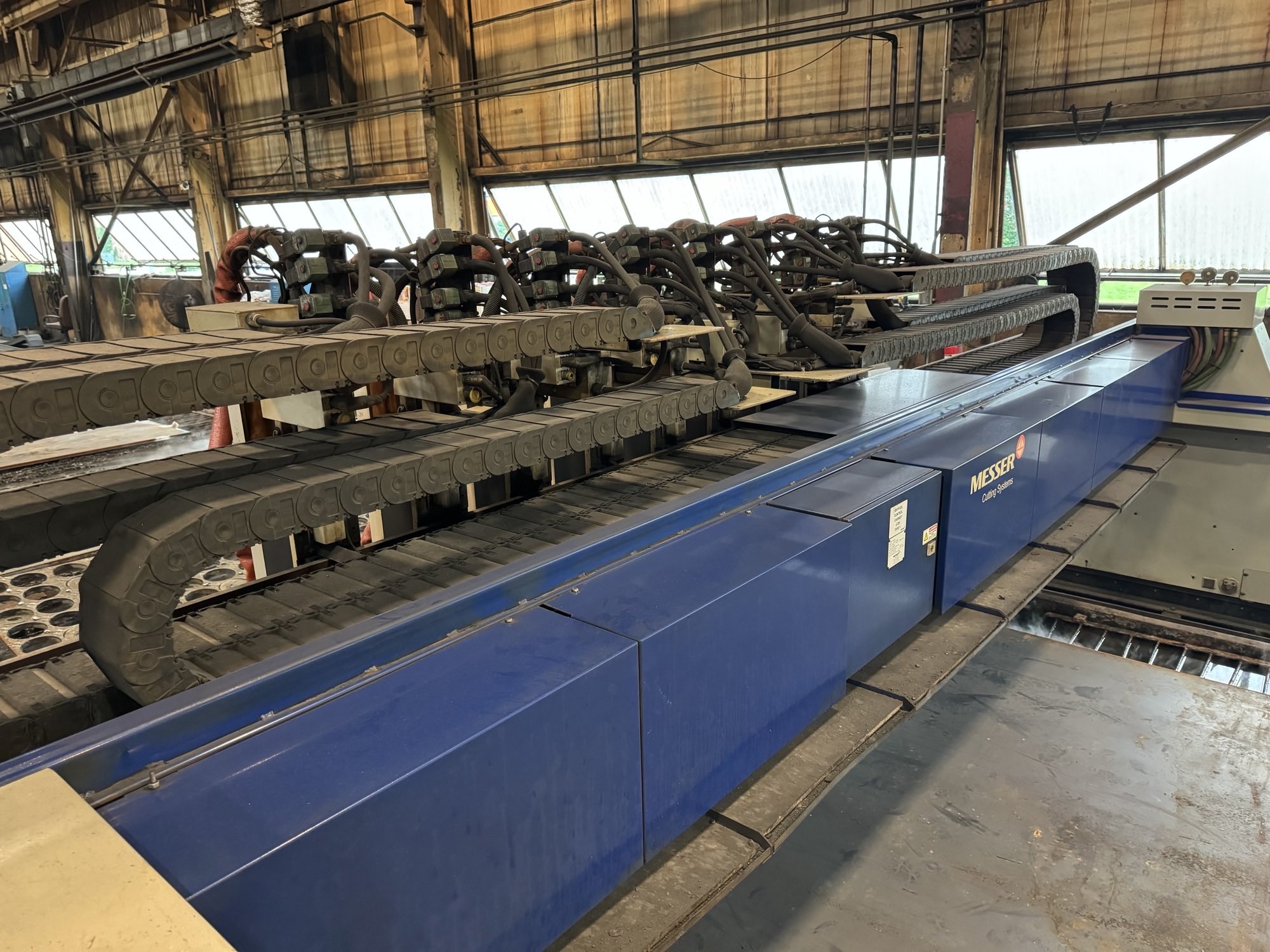 10' X 40'  2014  Messer Titan III 12/8L Oxygen Cutting System 